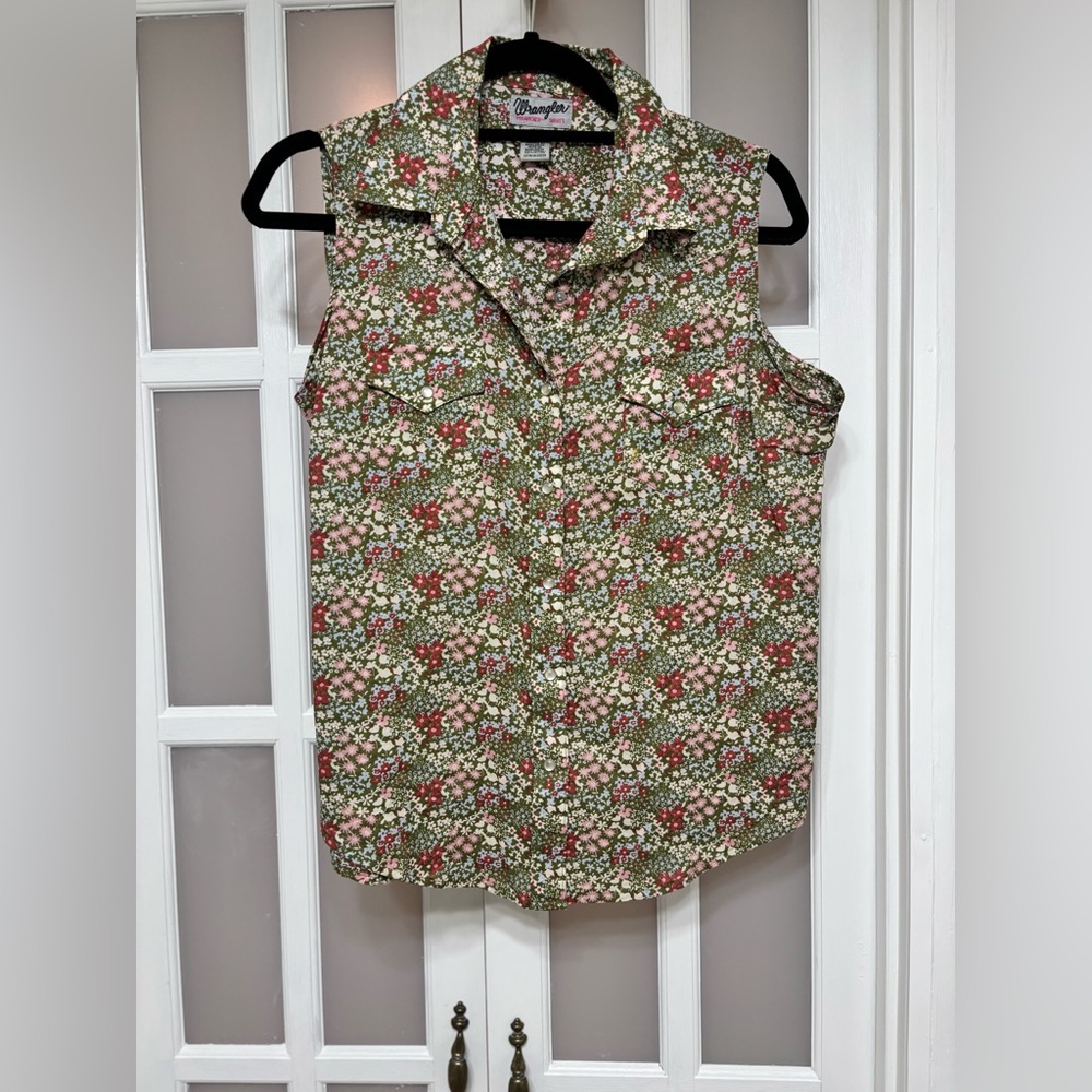 Wrangler Sleeveless Western Floral Button-Front Shirt Size M – 100% Cotton
